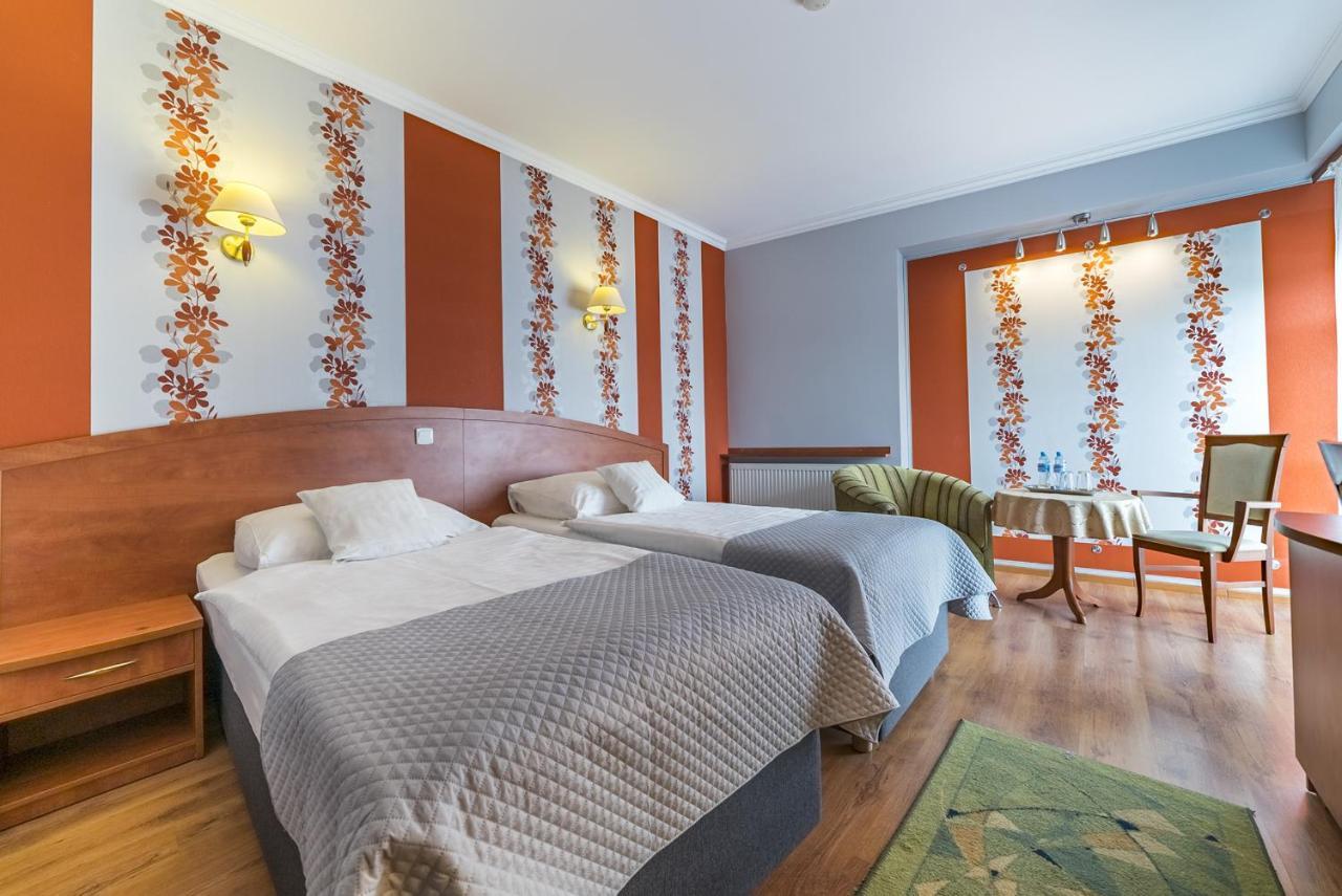Hotel Doris Oborniki Exteriér fotografie