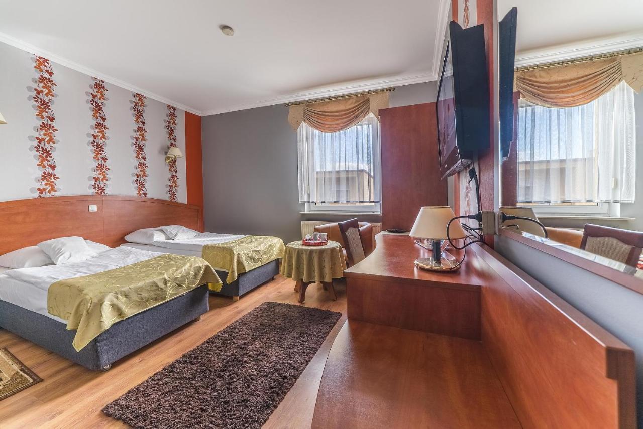 Hotel Doris Oborniki Exteriér fotografie