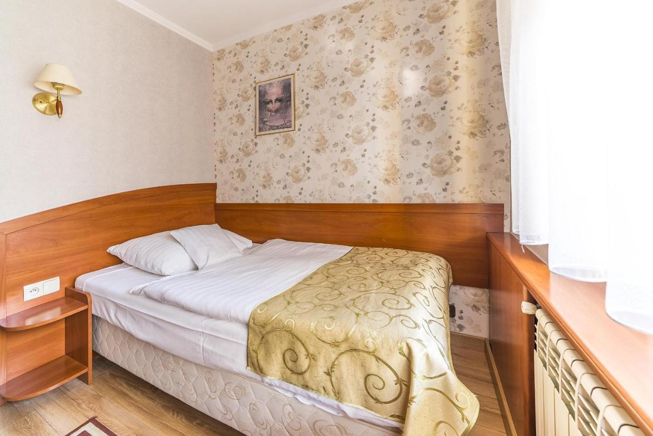 Hotel Doris Oborniki Exteriér fotografie