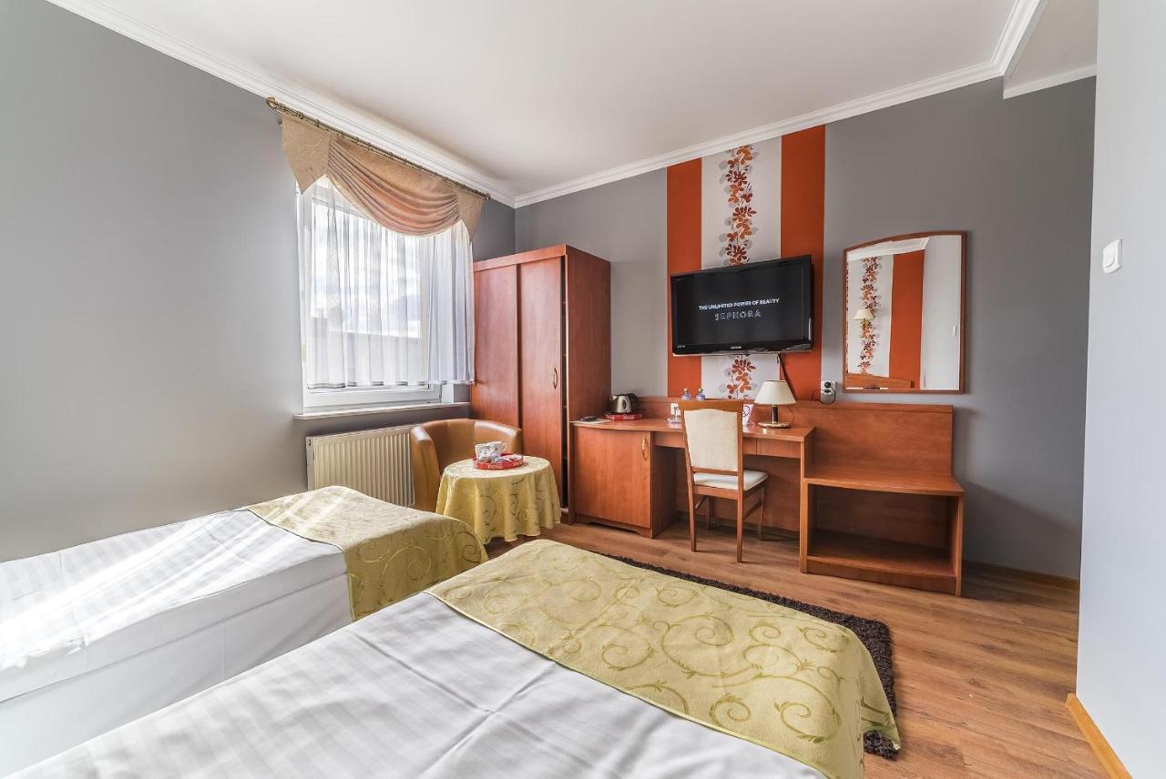 Hotel Doris Oborniki Exteriér fotografie